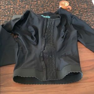 Marena Recovery compression Top